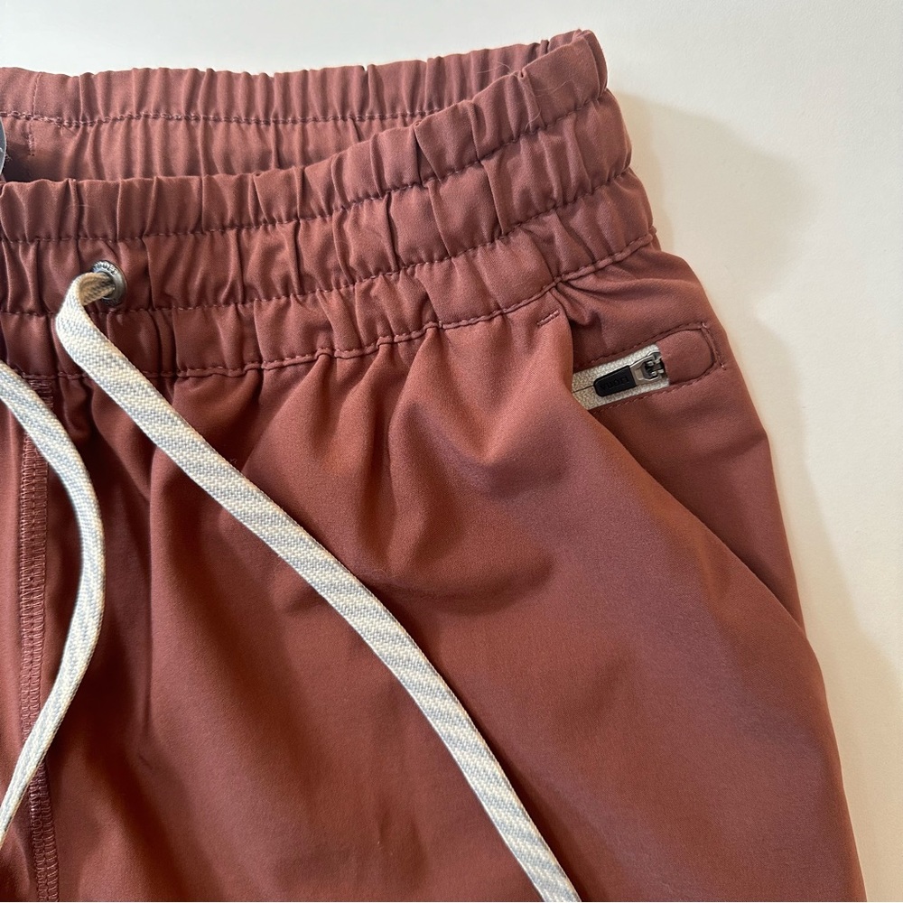 Vuori Women’s Joggers